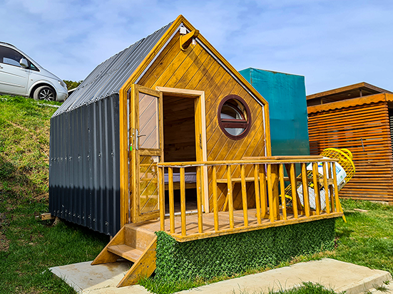 sahil kamp tiny house