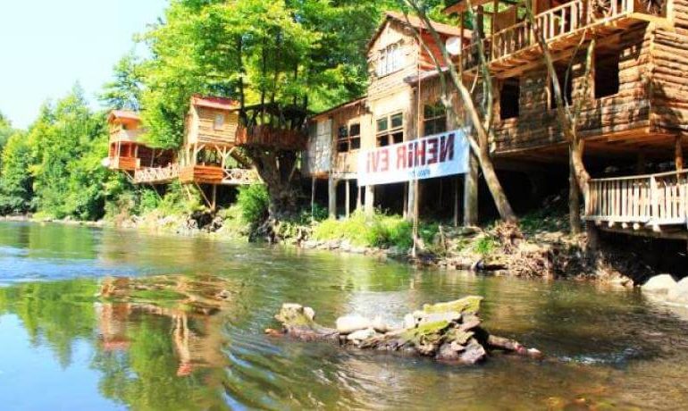 Nehirevi Rafting,Kamp ve Bungalov