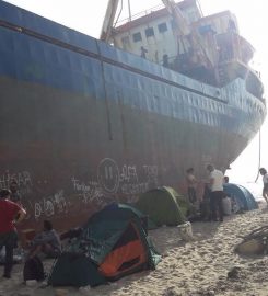 Bozcaada Batık Gemi (Beylik Koyu) Kamp Alanı