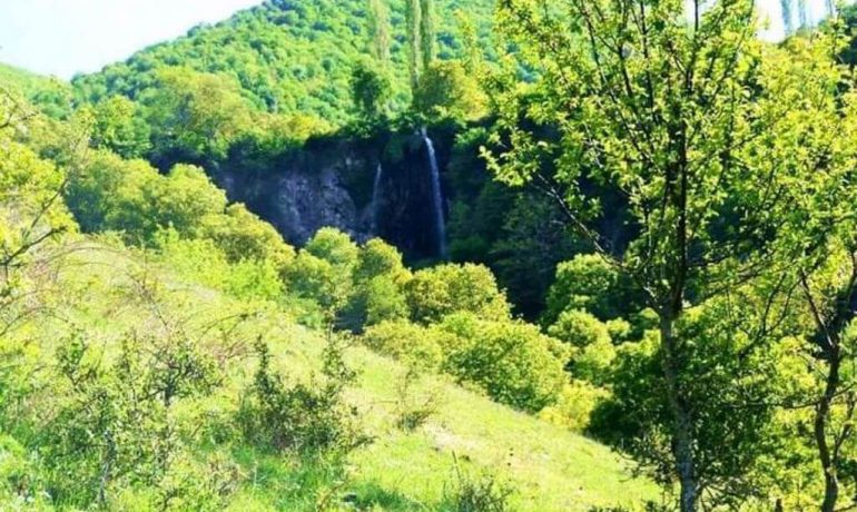 Baraklı Şelalesi Kamp Alanı