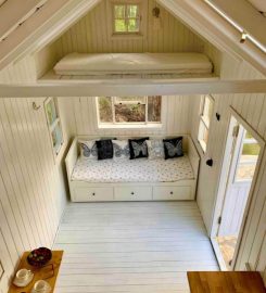 Charming Ecologic Tiny House