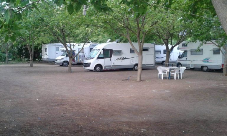 Engin Camping