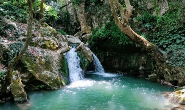 Yarhisar Şelalesi Kamp Alanı