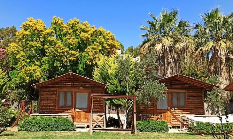 Pitos Bungalows