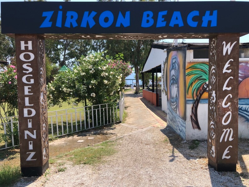 Zirkon Beach Camping
