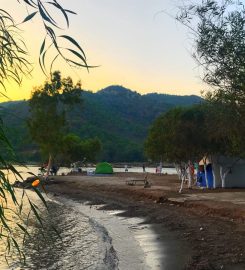 Çatlak Beach Camping