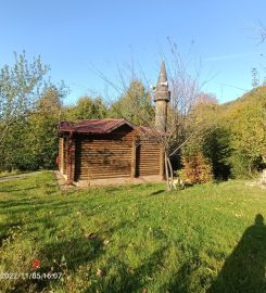 Güzeldere Şelalesi Tabiat Parkı Bungalov