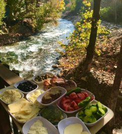 Kapuzbaşı Şelalesi Şahin Motel Ve Restaurant