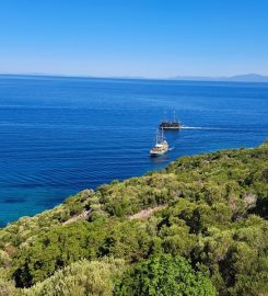 Kuşadası İçmeler Koyu Kamp Alanı