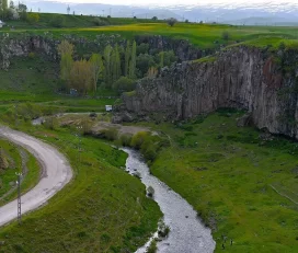 Hınıs Kanyonu Kamp Alanı