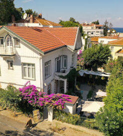 Sergüzeşt Otel Büyükada