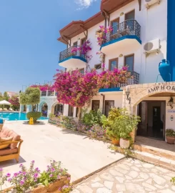 Amphora Hotel