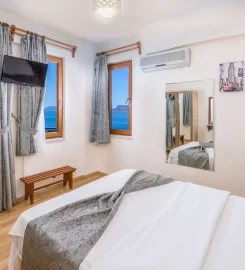 Amphora Hotel