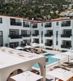 Diplomat Suites
