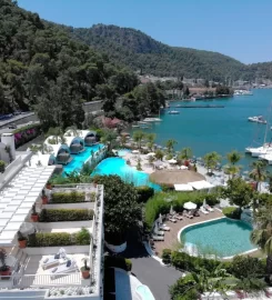 Yacht Classic Hotel