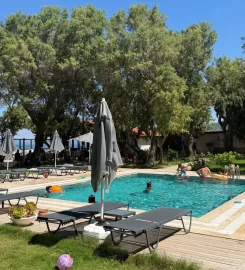Nest Beach Bungalows