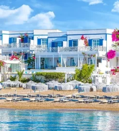 Otel Mavi Beyaz