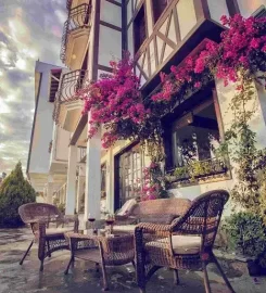 Zinos Hotel