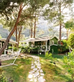 Lukkies Lodge Çıralı
