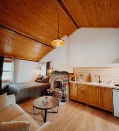 Redpine Guest House