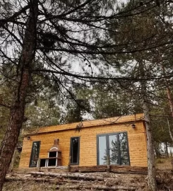 Redpine Guest House