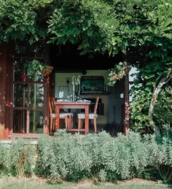 The Lake House Iznik